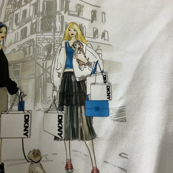 ❄️DKNY White Graphic Tee City Chic Fashion Illustration Crewneck Sweatshirt - Picture 7 of 9